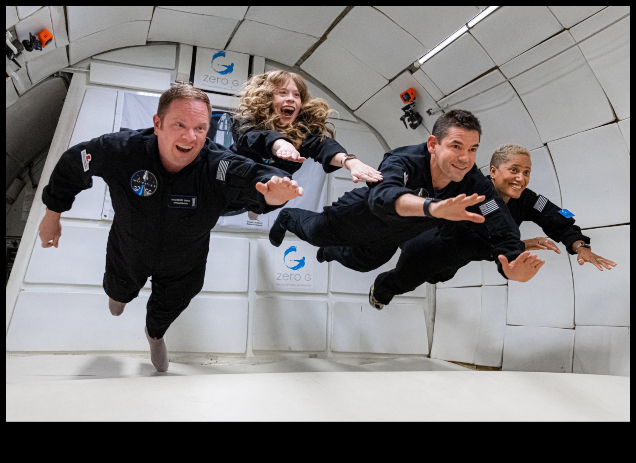 Zero-G Bliss: Bucuria lipsei de greutate dincolo de Pământ