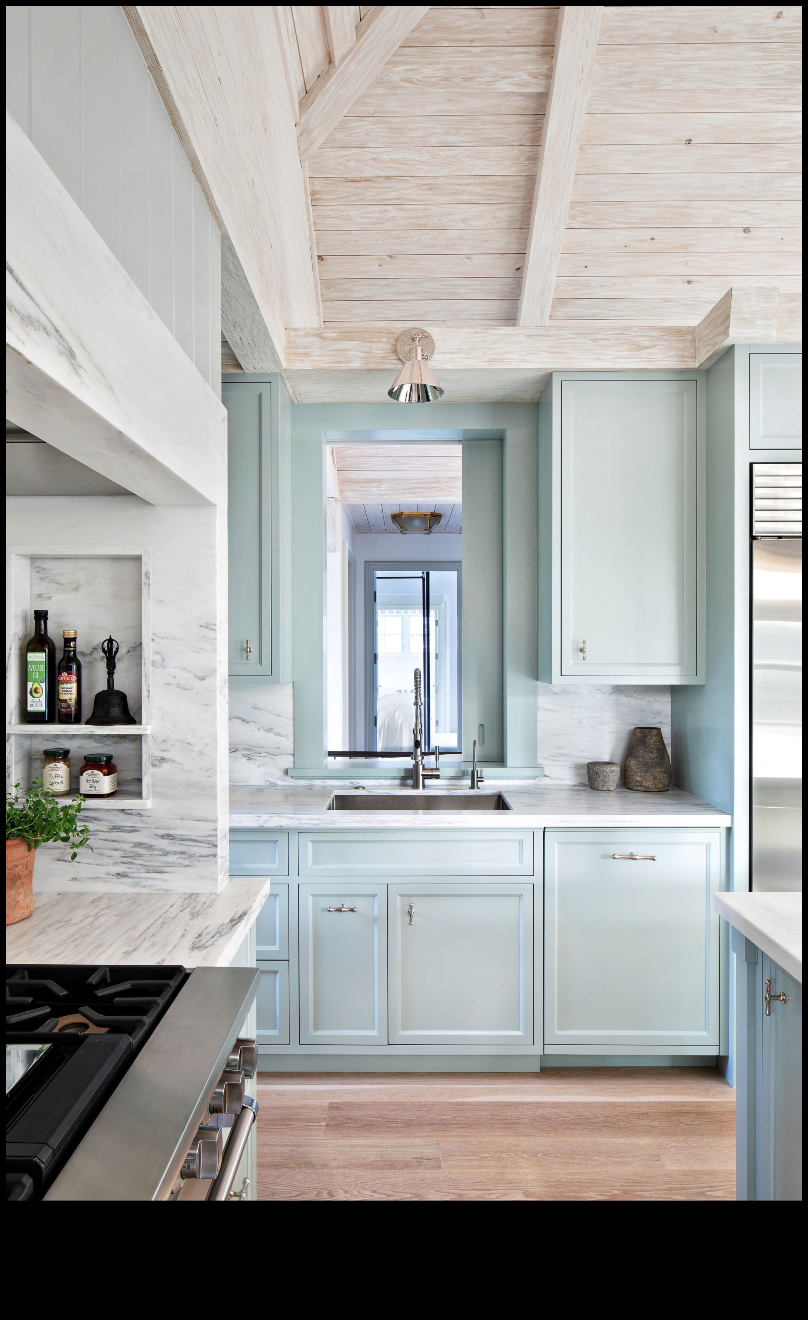 Cum creez un decor pentru bucătărie de coastă ieftin pentru o senzație proaspătă?