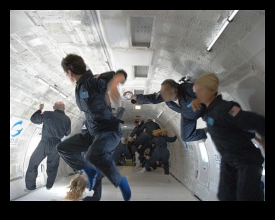 Zero-G Bliss: Bucuria lipsei de greutate dincolo de Pământ